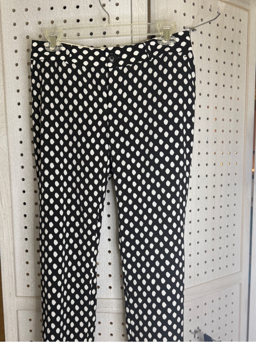 Banana Republic  Camden Fit Ankle Pants Women’s black white polka dot print sz 0